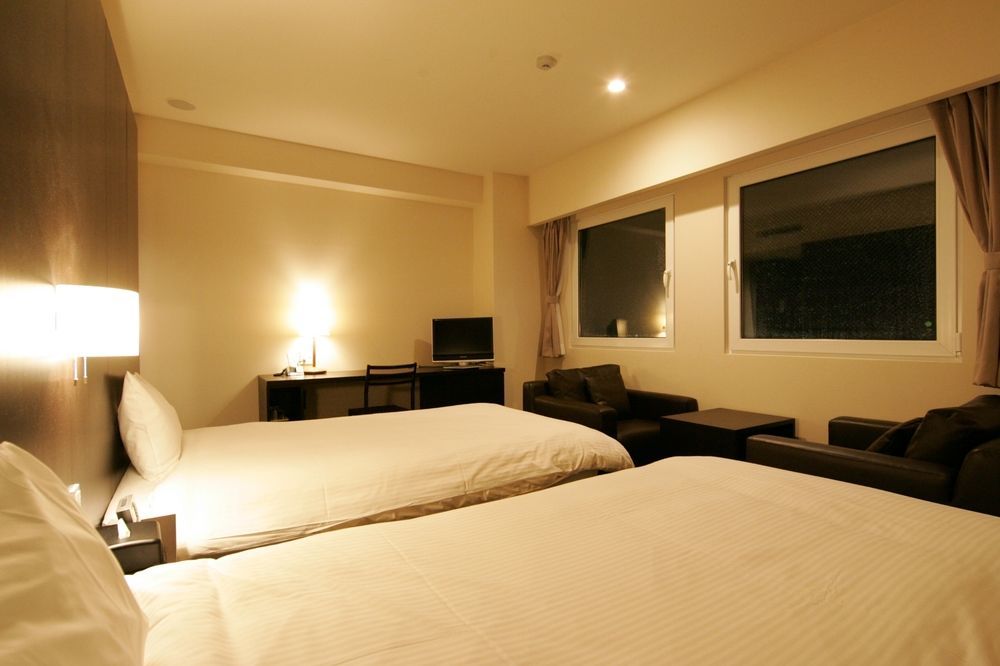 Green Rich Hotel Tosu Ekimae Экстерьер фото