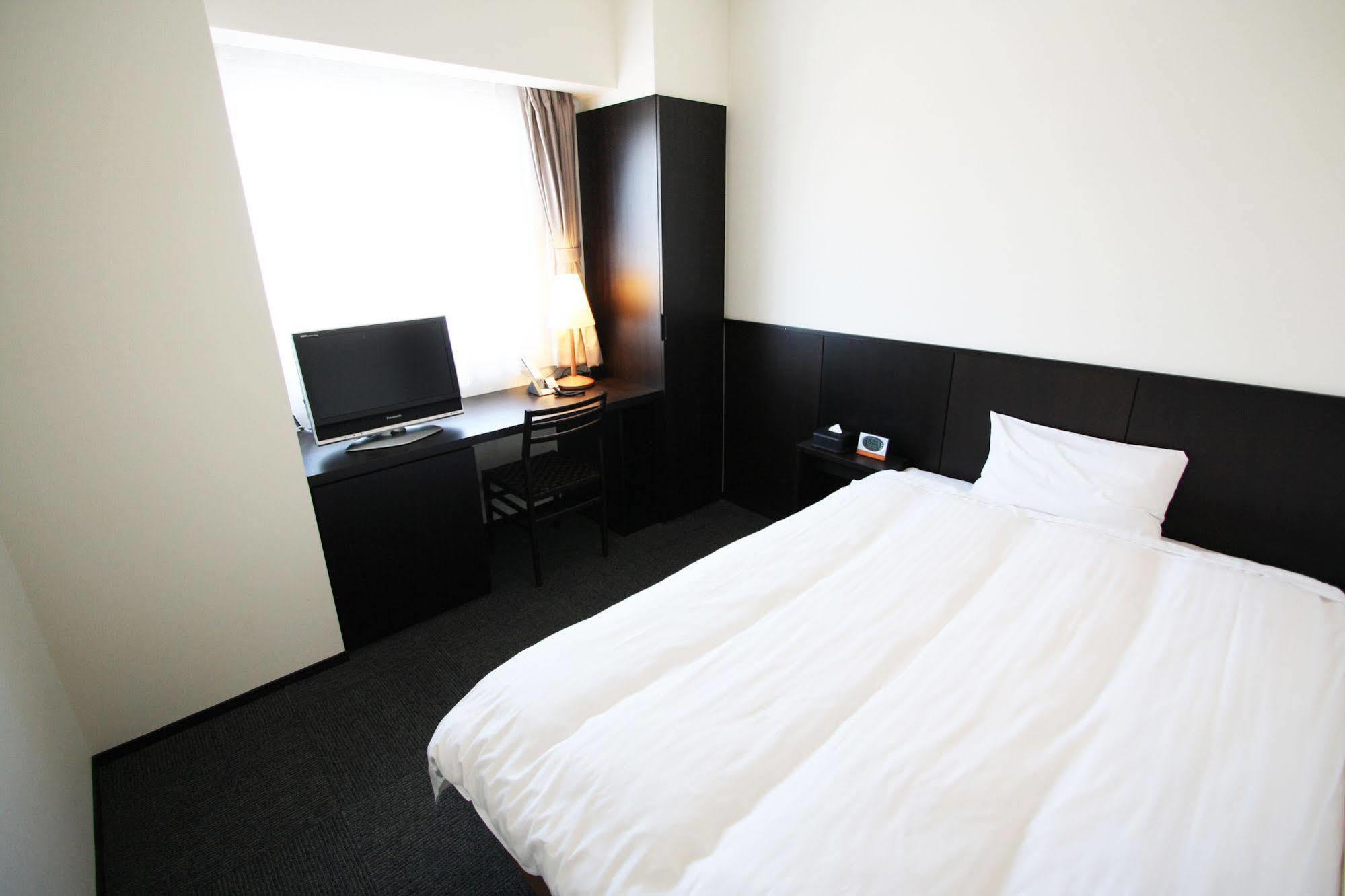 Green Rich Hotel Tosu Ekimae Экстерьер фото