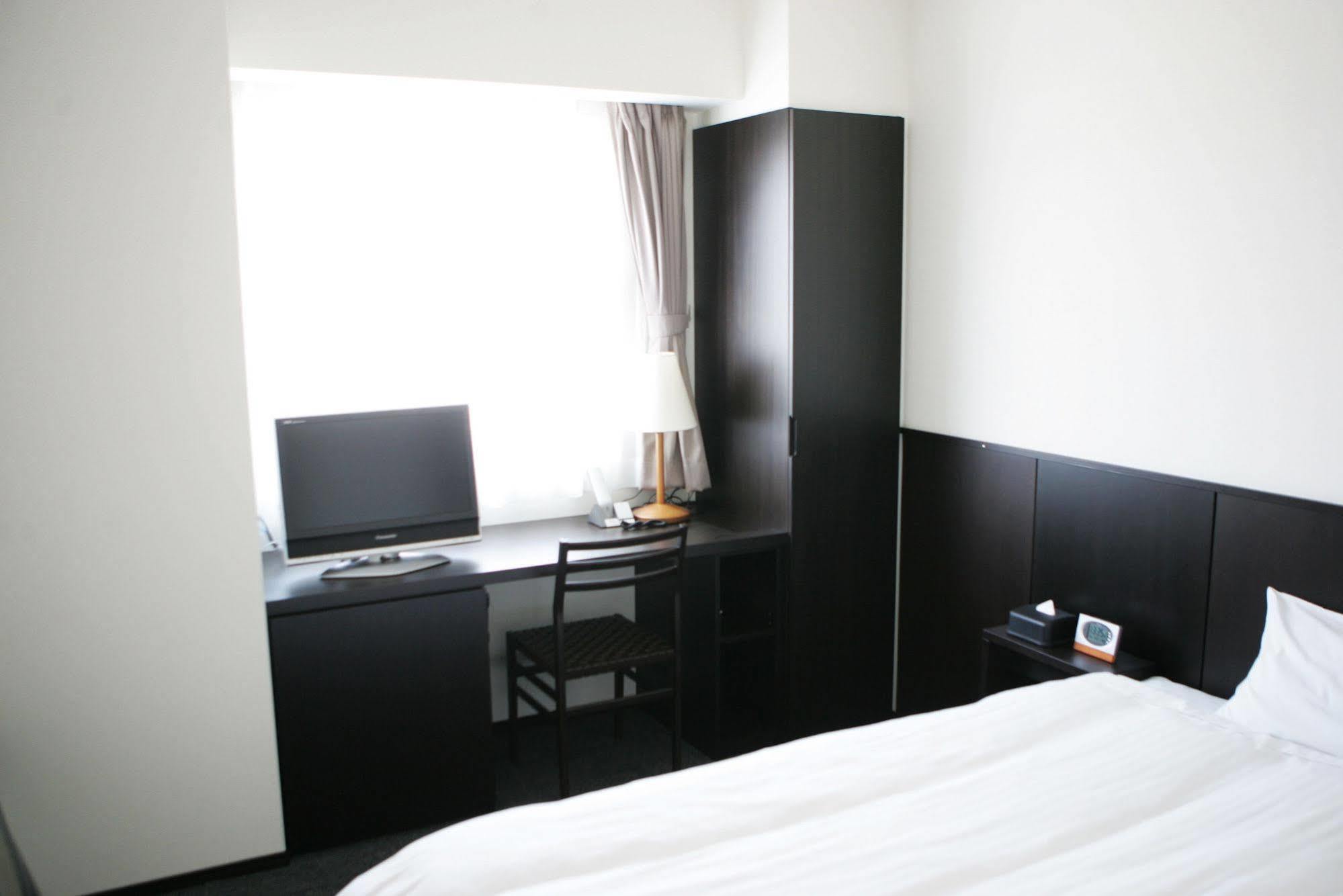 Green Rich Hotel Tosu Ekimae Экстерьер фото