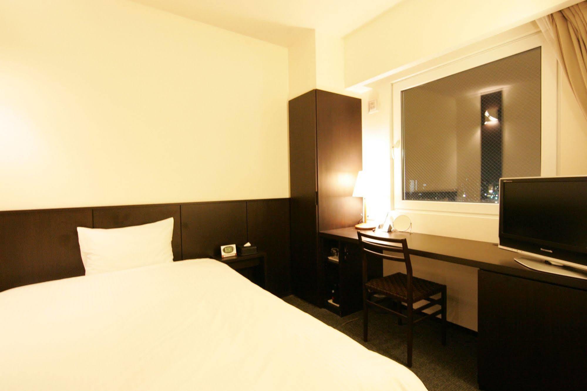 Green Rich Hotel Tosu Ekimae Экстерьер фото